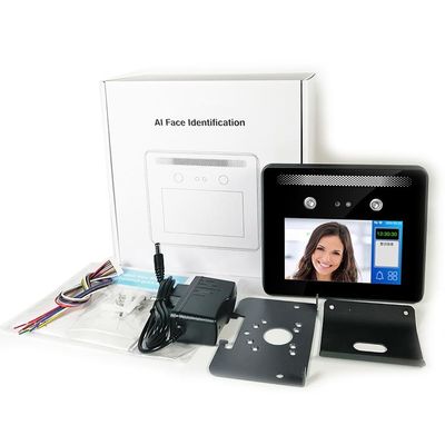 Cara de la tarjeta TCP del lector RFID del QR Code que lee la máquina biométrica