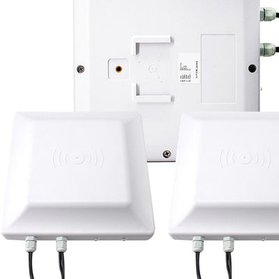 Control de acceso de la tarjeta de la frecuencia ultraelevada RFID de la gama larga del RJ45 RS485 960 megaciclos de estructura en antena de 7 DBi